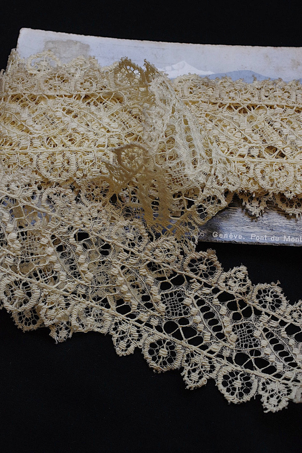 アンティークレース　dentelle antique 296cm .FR a l'epoque