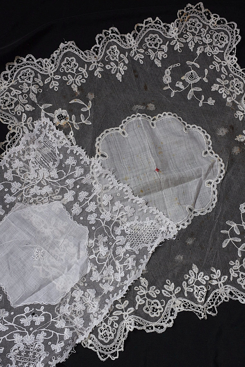 アンティークレース dentelle antique レース装飾ドイリー .FR a l'epoque