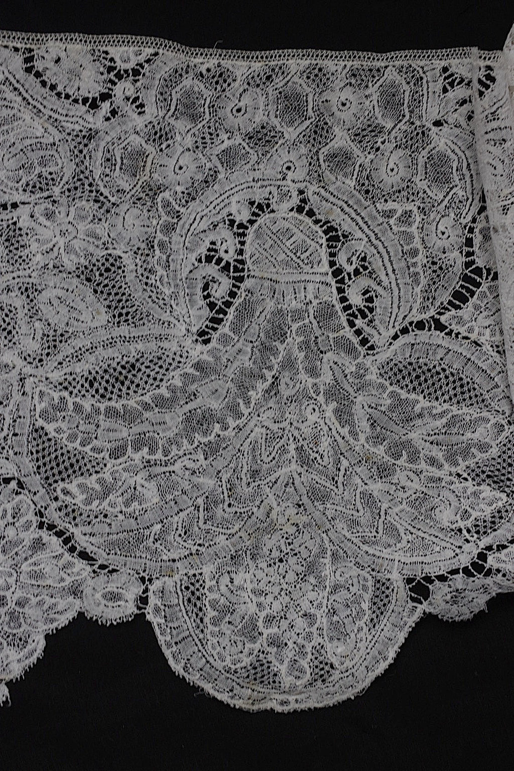 アンティークレース　dentelle antique　デュシェス　360cm .FR a l'epoque