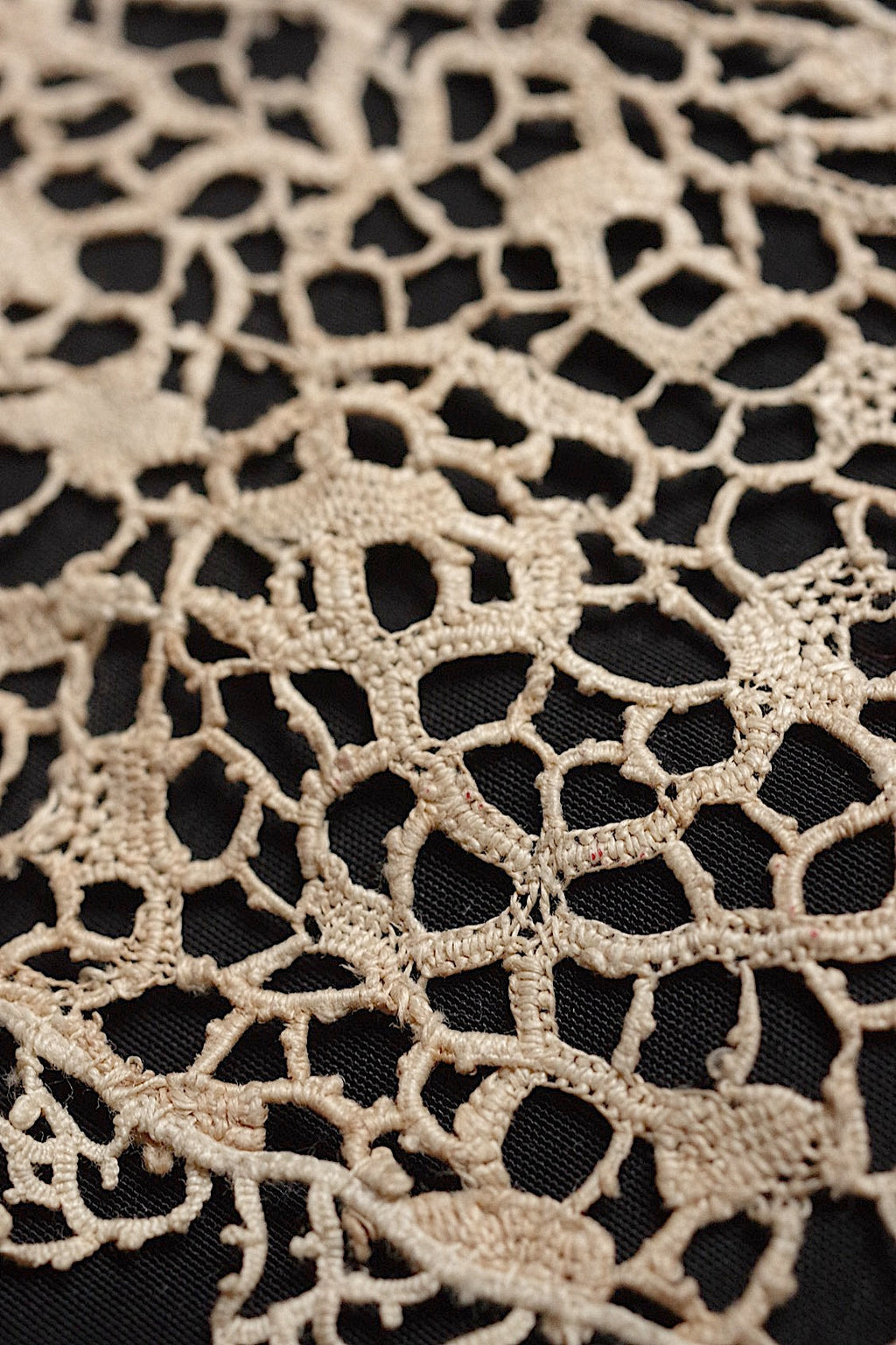 アンティークレース　dentelle antique 215cm ヴニーズ .FR a l'epoque