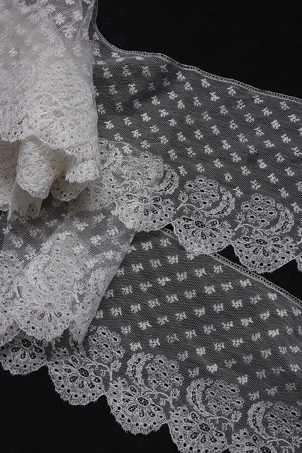 アンティークレース　dentelle antique 220＋90cm マリンヌレース .FR a l'epoque