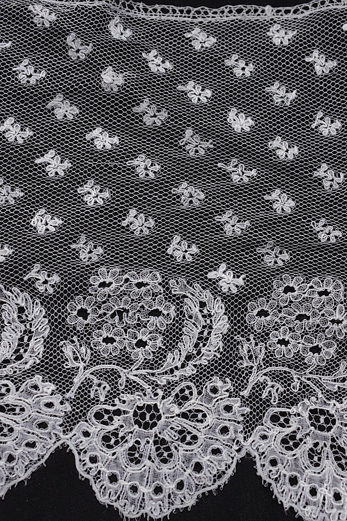 アンティークレース　dentelle antique 220＋90cm マリンヌレース .FR a l'epoque