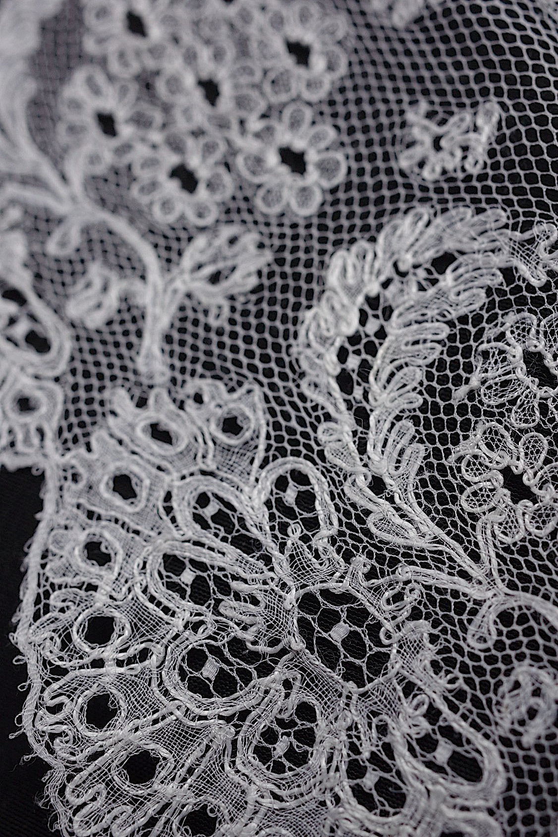 アンティークレース　dentelle antique 220＋90cm マリンヌレース .FR a l'epoque