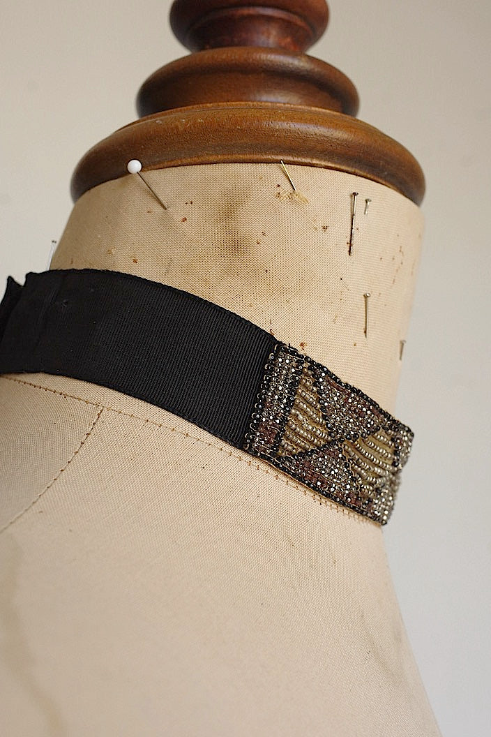 アンティークチョーカー　antique collier ビーズチョーカー .FR a l'epoque