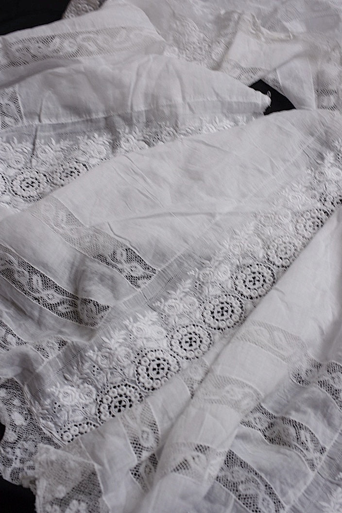 アンティークレース　dentelle ancinne レース生地はぎれ1 .FR a l'epoque
