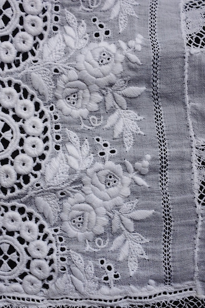 アンティークレース　dentelle ancinne レース生地はぎれ1 .FR a l'epoque