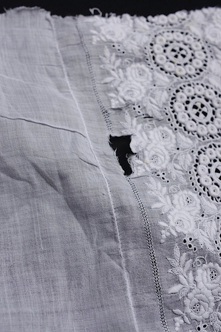 アンティークレース　dentelle ancinne レース生地はぎれ1 .FR a l'epoque