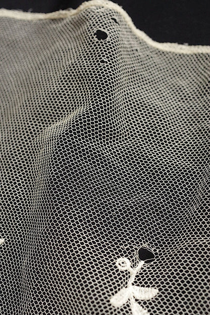 アンティークレース　dentelle ancinne 350cm .FR a l'epoque