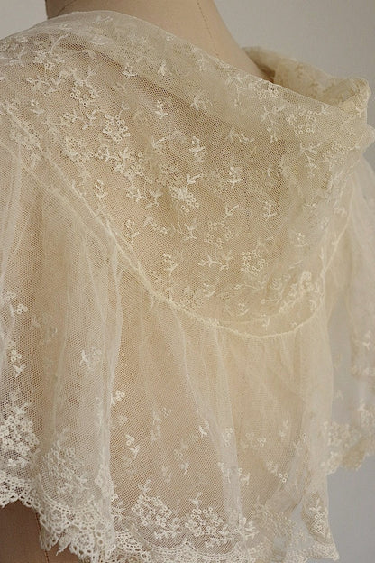 アンティークレース　dentelle ancinne ショール .FR a l'epoque