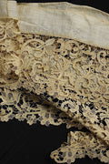 アンティークレース　dentelle ancinne ヴニーズ　290cm .FR a l'epoque