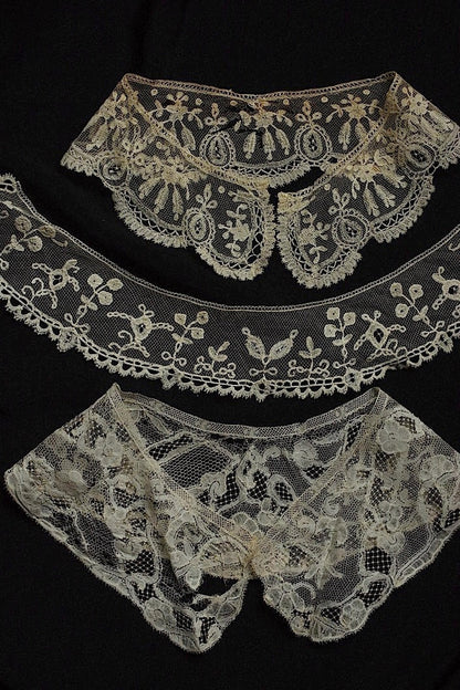 アンティークレース　dentelle ancinne 小さな襟3つ .FR a l'epoque
