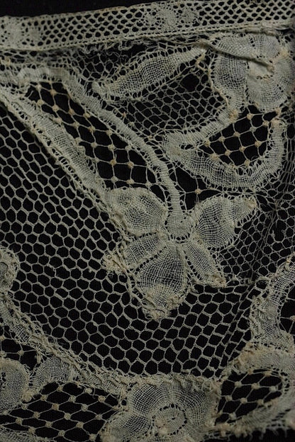 アンティークレース　dentelle ancinne 小さな襟3つ .FR a l'epoque
