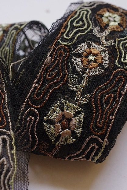 アンティークレース　dentelle ancinne 620cm .FR a l'epoque