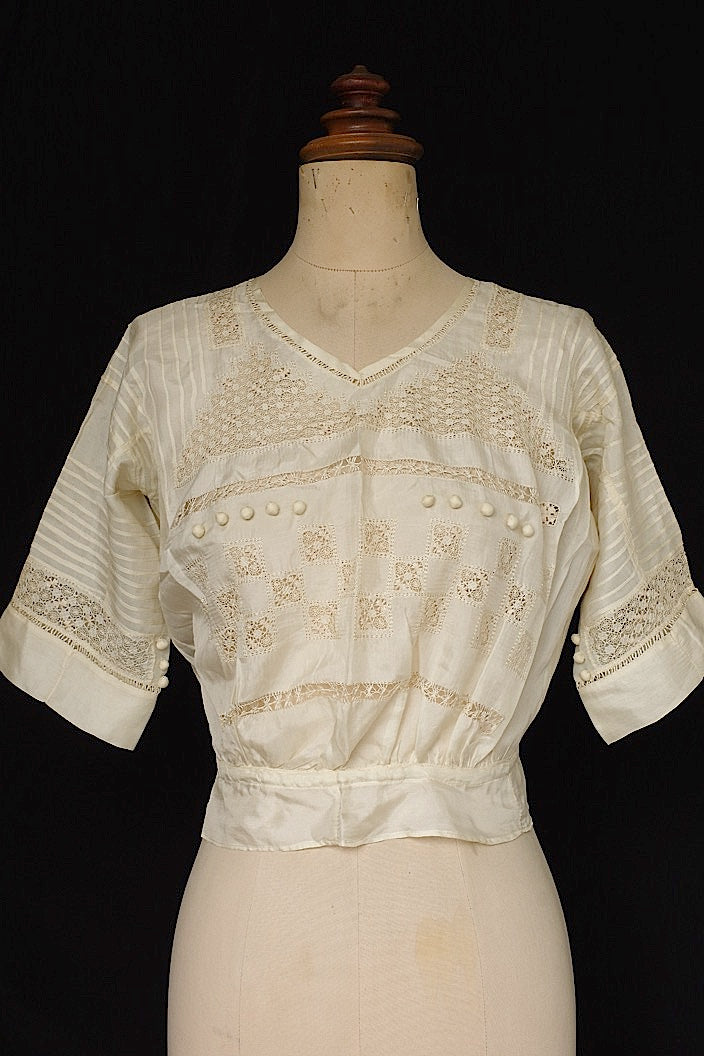 アンティークブラウス　vêtement  antique blouse2 .FR a l'epoque