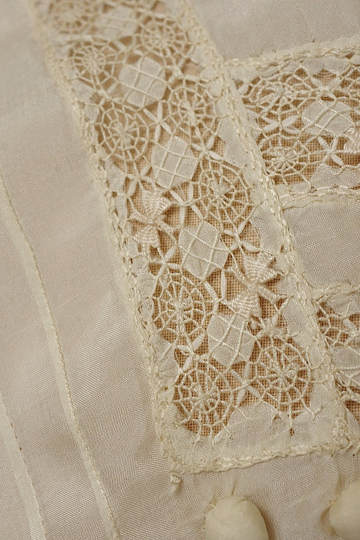 アンティークブラウス　vêtement  antique blouse2 .FR a l'epoque