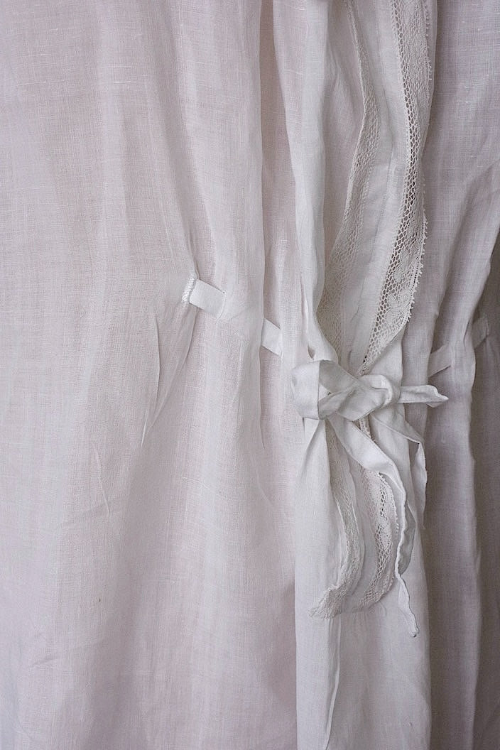 アンティークワンピース　vêtement  antique robe de chambre 1 .FR a l'epoque