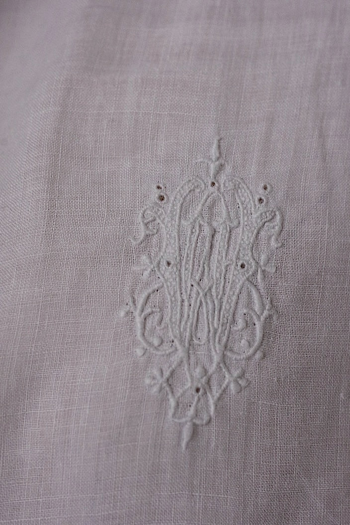 アンティークワンピース　vêtement  antique robe de chambre 1 .FR a l'epoque