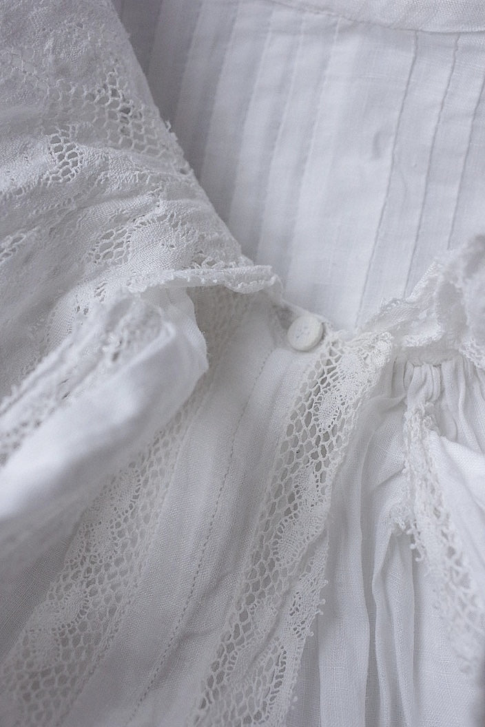 アンティークワンピース　vêtement  antique robe de chambre 1 .FR a l'epoque