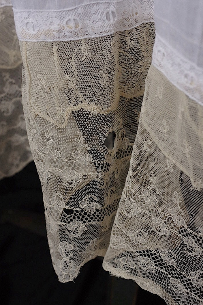 アンティークワンピース　vêtement  antique robe de chambre 3 .FR a l'epoque