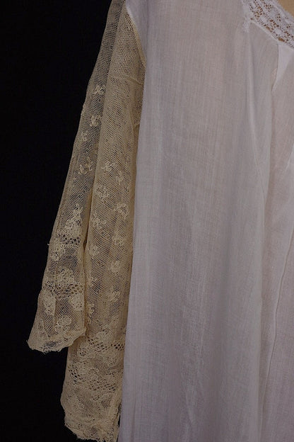 アンティークワンピース　vêtement  antique robe de chambre 3 .FR a l'epoque