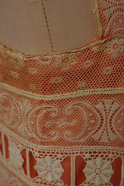 アンティークワンピース　vêtement  antique robe de chambre 4 .FR a l'epoque