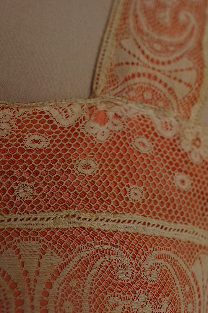 アンティークワンピース　vêtement  antique robe de chambre 4 .FR a l'epoque