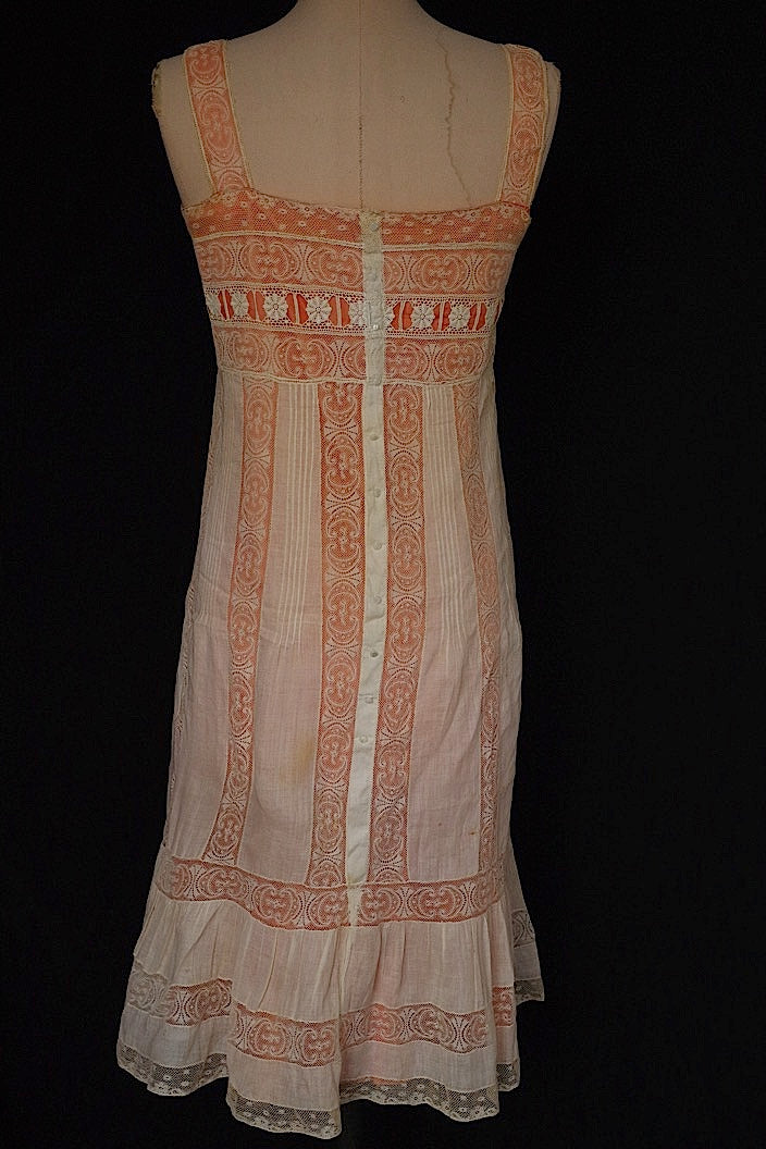 アンティークワンピース　vêtement  antique robe de chambre 4 .FR a l'epoque