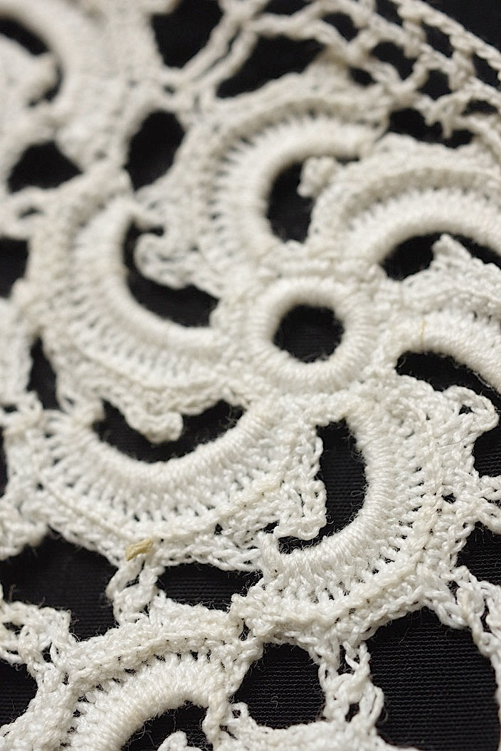 アンティークレース　dentelle ancinne　クロシェ　215cm .FR a l'epoque