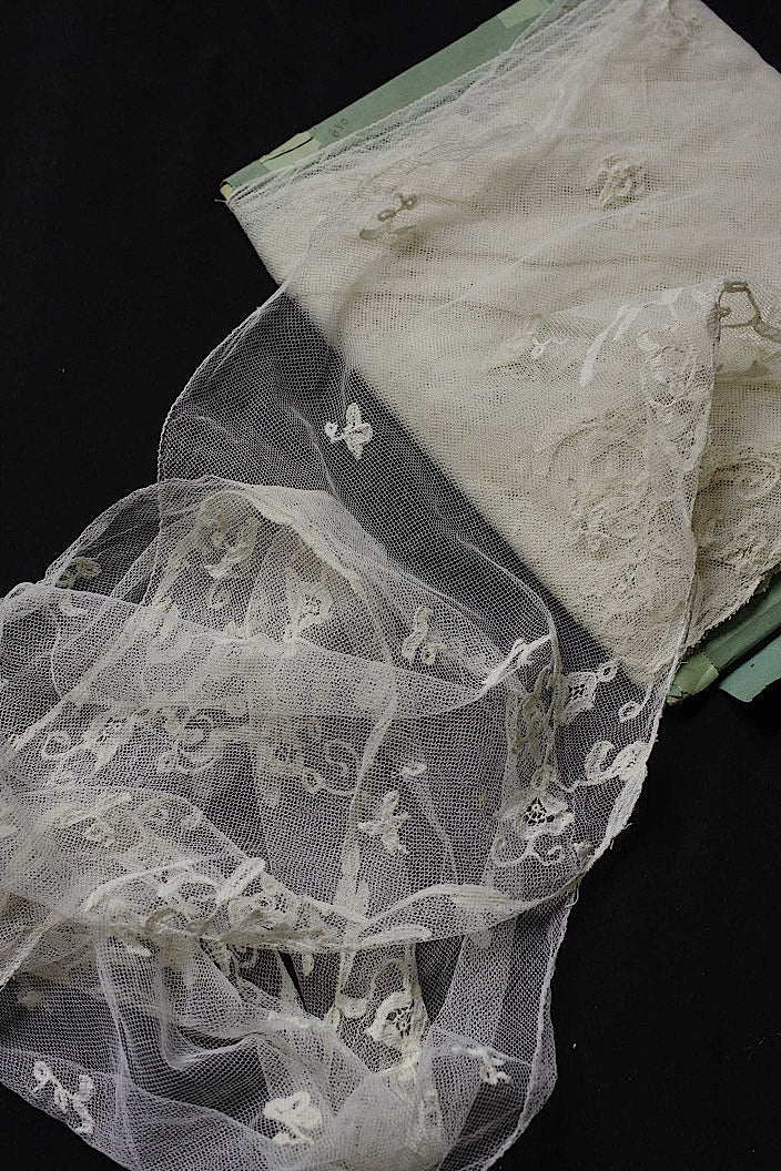 アンティークレース　dentelle ancinne　650cm .FR a l'epoque