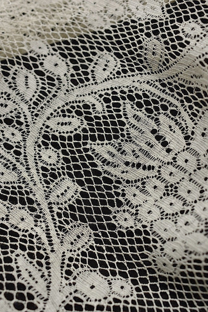 アンティークレース　dentelle ancinne　184cm .FR a l'epoque