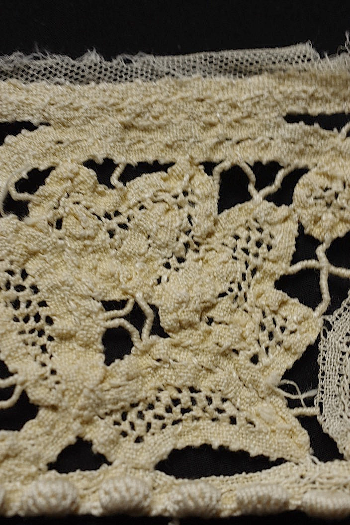 アンティークレース　dentelle ancinne　装飾テープ .FR a l'epoque
