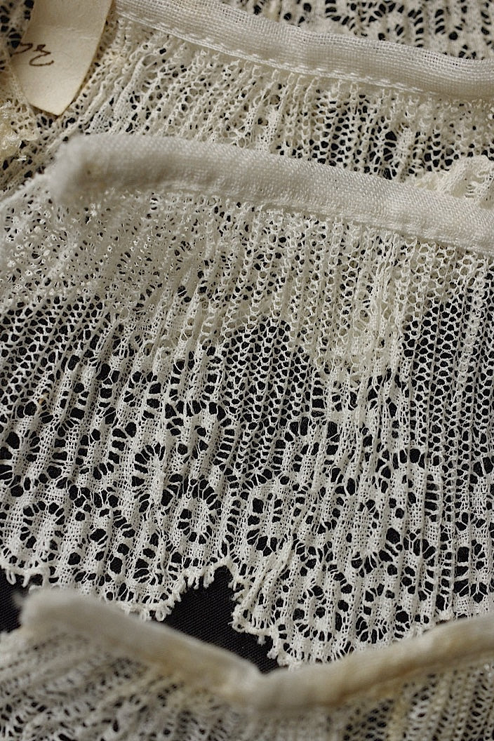 アンティークレース　dentelle ancinne　プリーツレース　17本 .FR a l'epoque