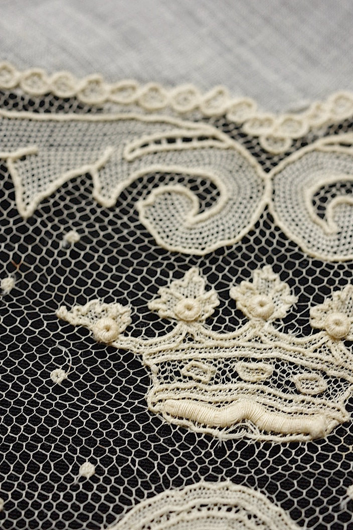 アンティークハンカチ　mouchoir .FR a l'epoque