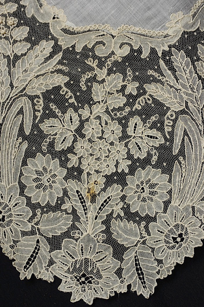 アンティークハンカチ　mouchoir .FR a l'epoque