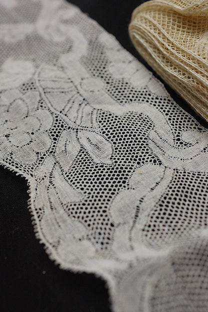 アンティークレース　dentelle et ruban antique .FR a l'epoque