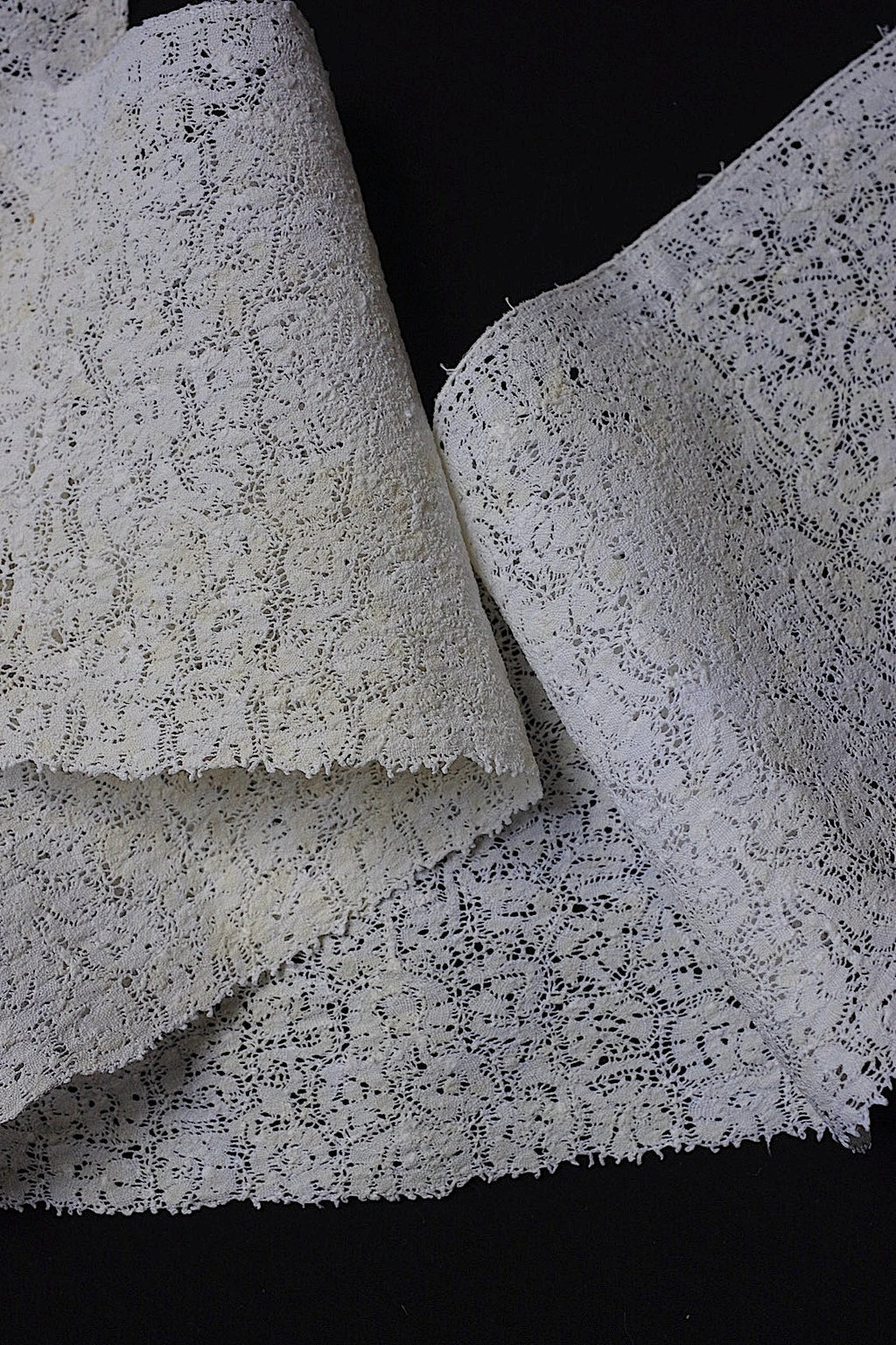 アンティークレース　dentelle ancienne 360cm .FR a l'epoque