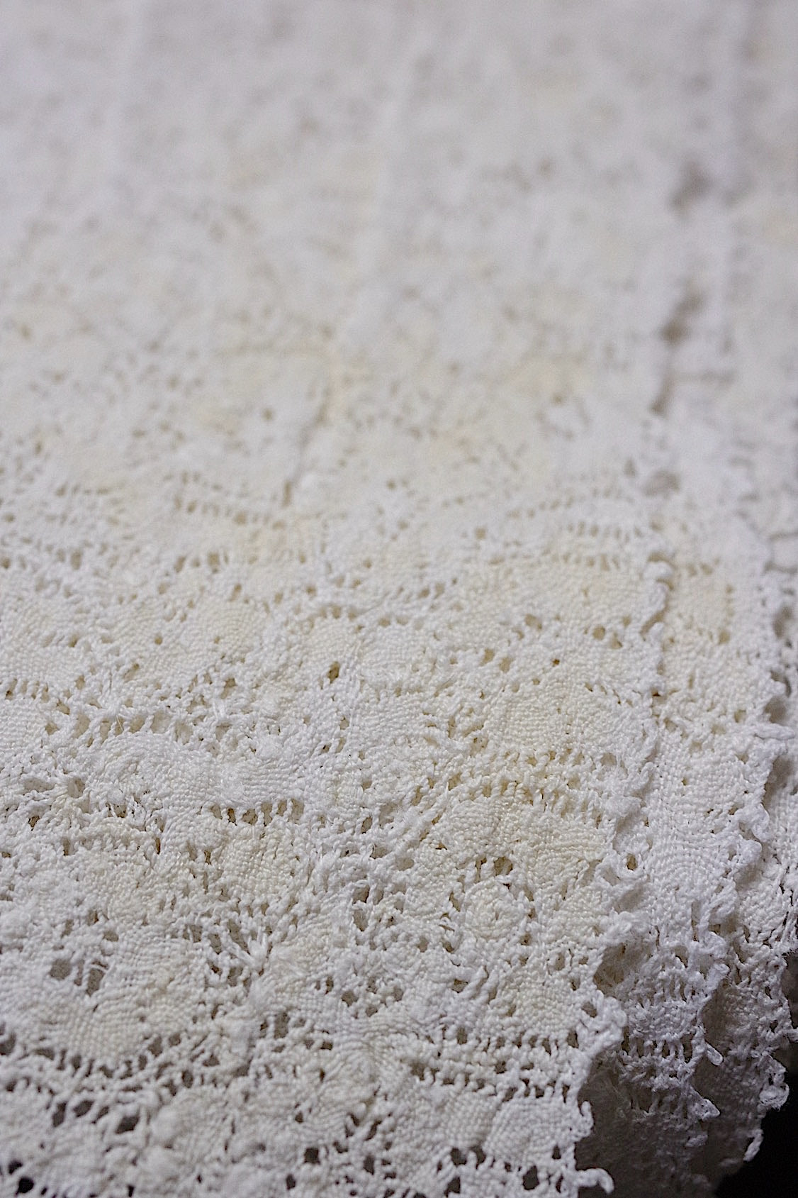 アンティークレース　dentelle ancienne 360cm .FR a l'epoque