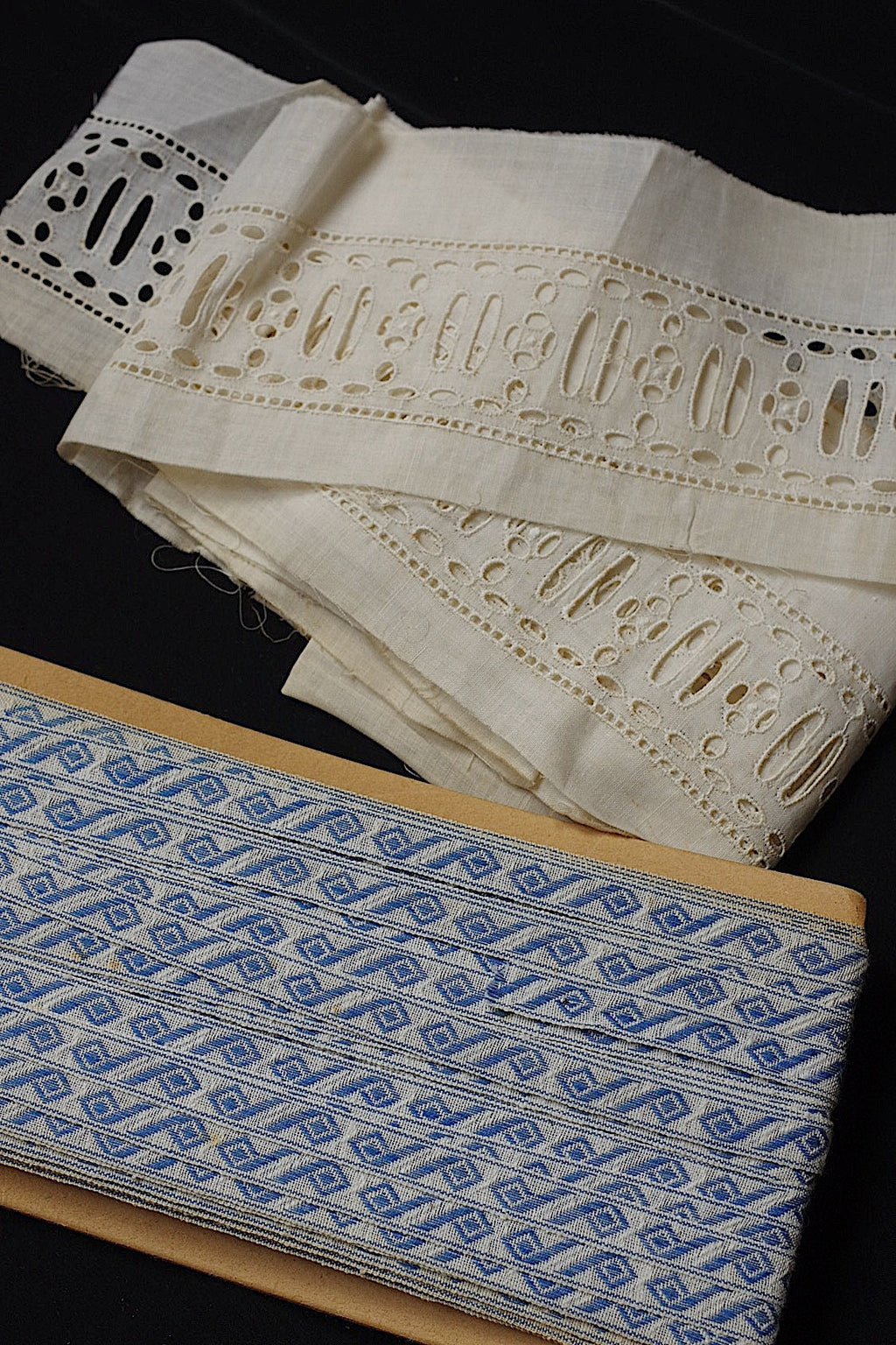 アンティークレース　dentelle ancienne リボン通し　テープ .FR a l'epoque