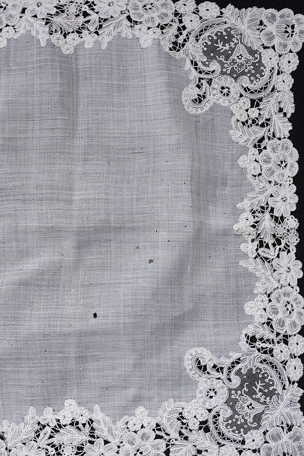 アンティークレースハンカチ　mouchoir  ancien ハンカチ２種 .FR a l'epoque