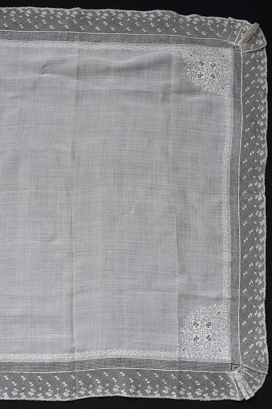 アンティークレースハンカチ　mouchoir  ancien ハンカチ1 .FR a l'epoque
