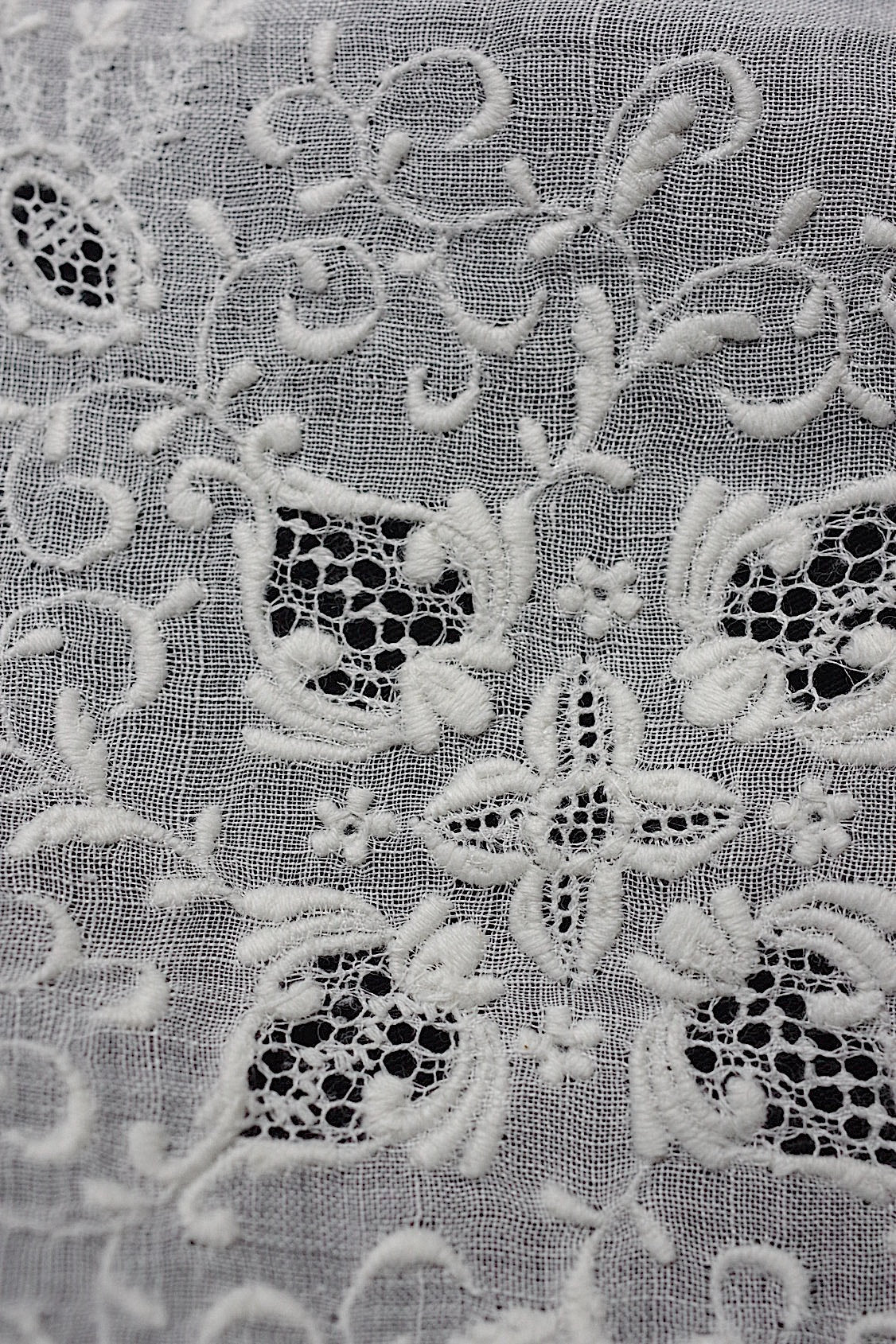 アンティークレースハンカチ　mouchoir  ancien ハンカチ1 .FR a l'epoque