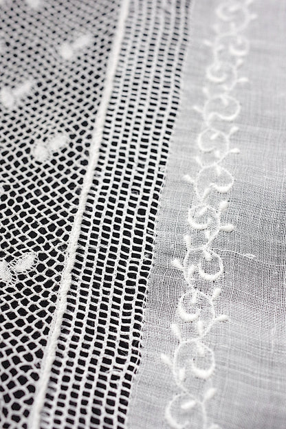 アンティークレースハンカチ　mouchoir  ancien ハンカチ1 .FR a l'epoque