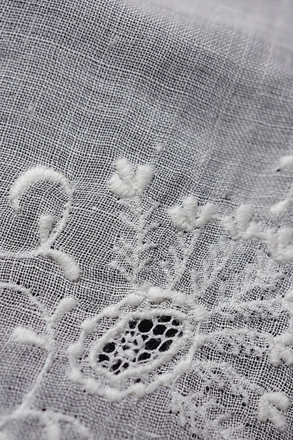 アンティークレースハンカチ　mouchoir  ancien ハンカチ1 .FR a l'epoque