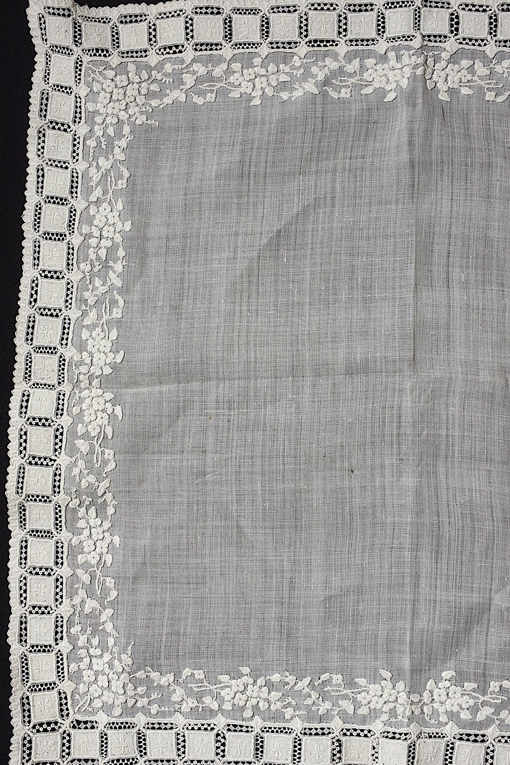 アンティークレースハンカチ　mouchoir  ancien ハンカチ2 .FR a l'epoque