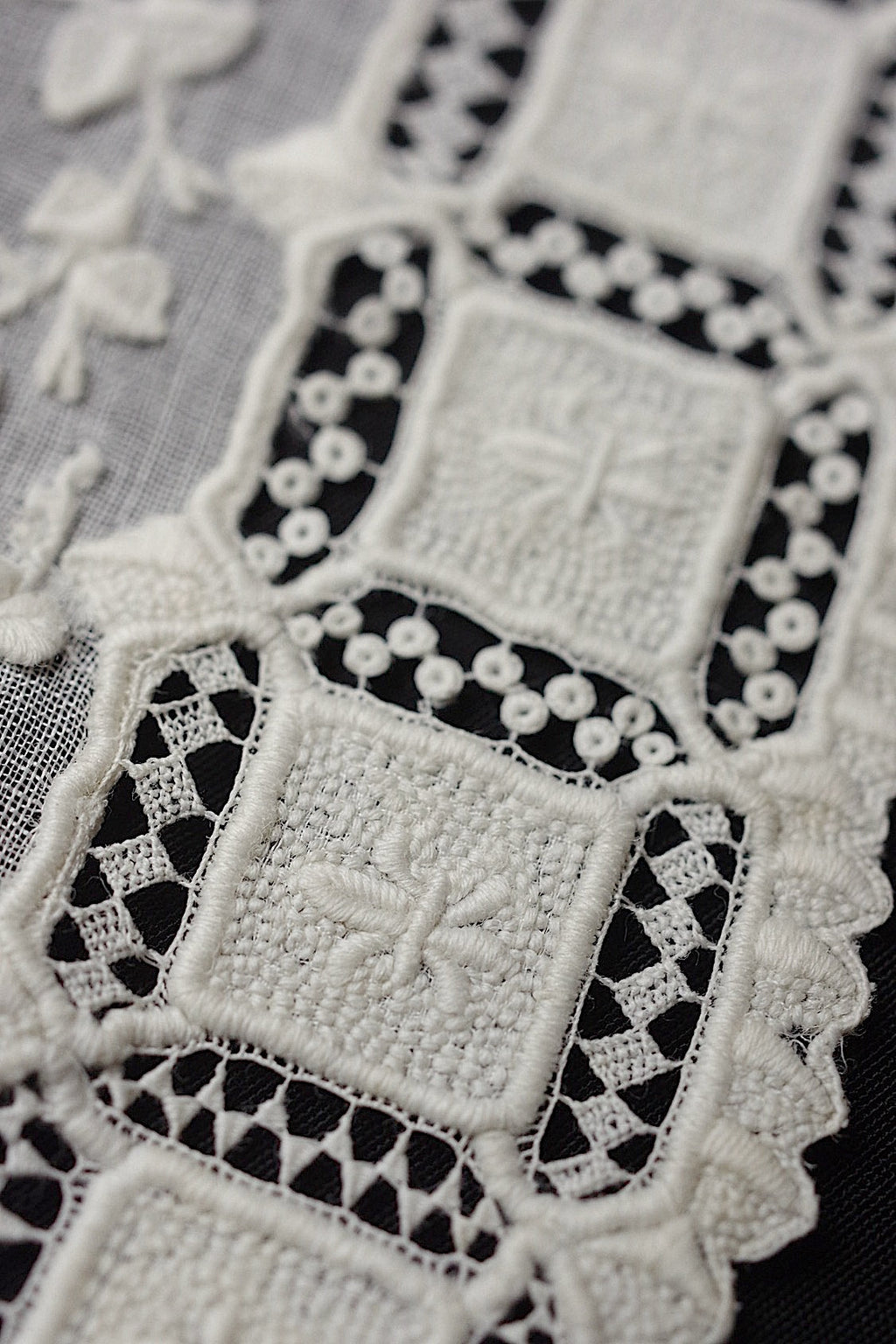 アンティークレースハンカチ　mouchoir  ancien ハンカチ2 .FR a l'epoque