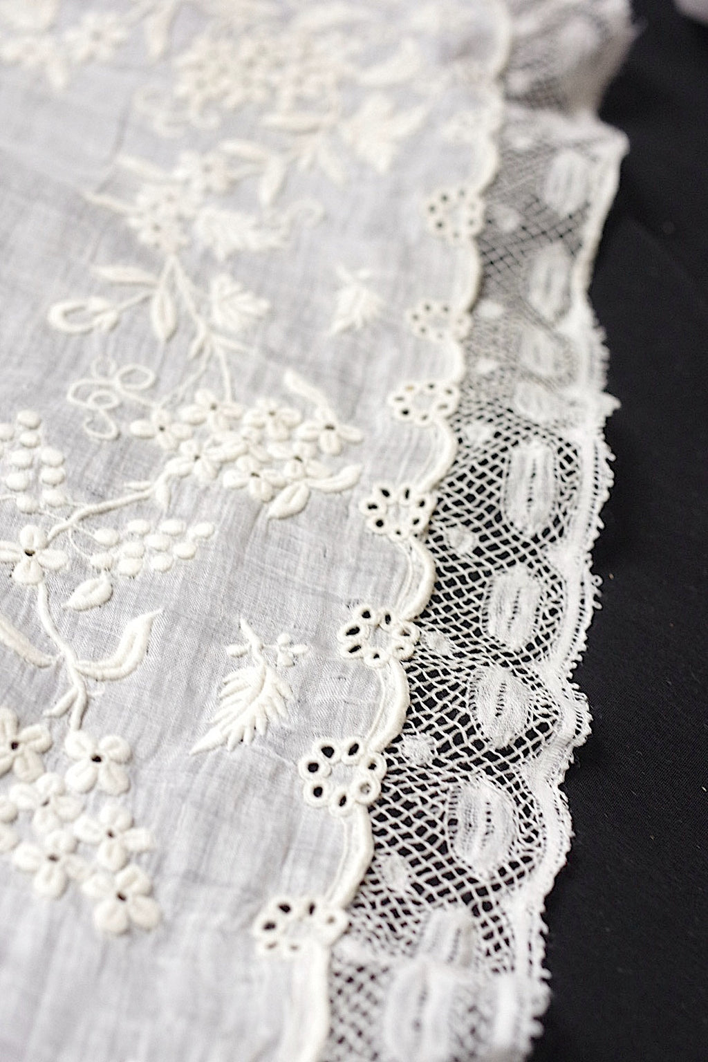 アンティークレースハンカチ　mouchoir ancien ハンカチ3 .FR a l'epoque