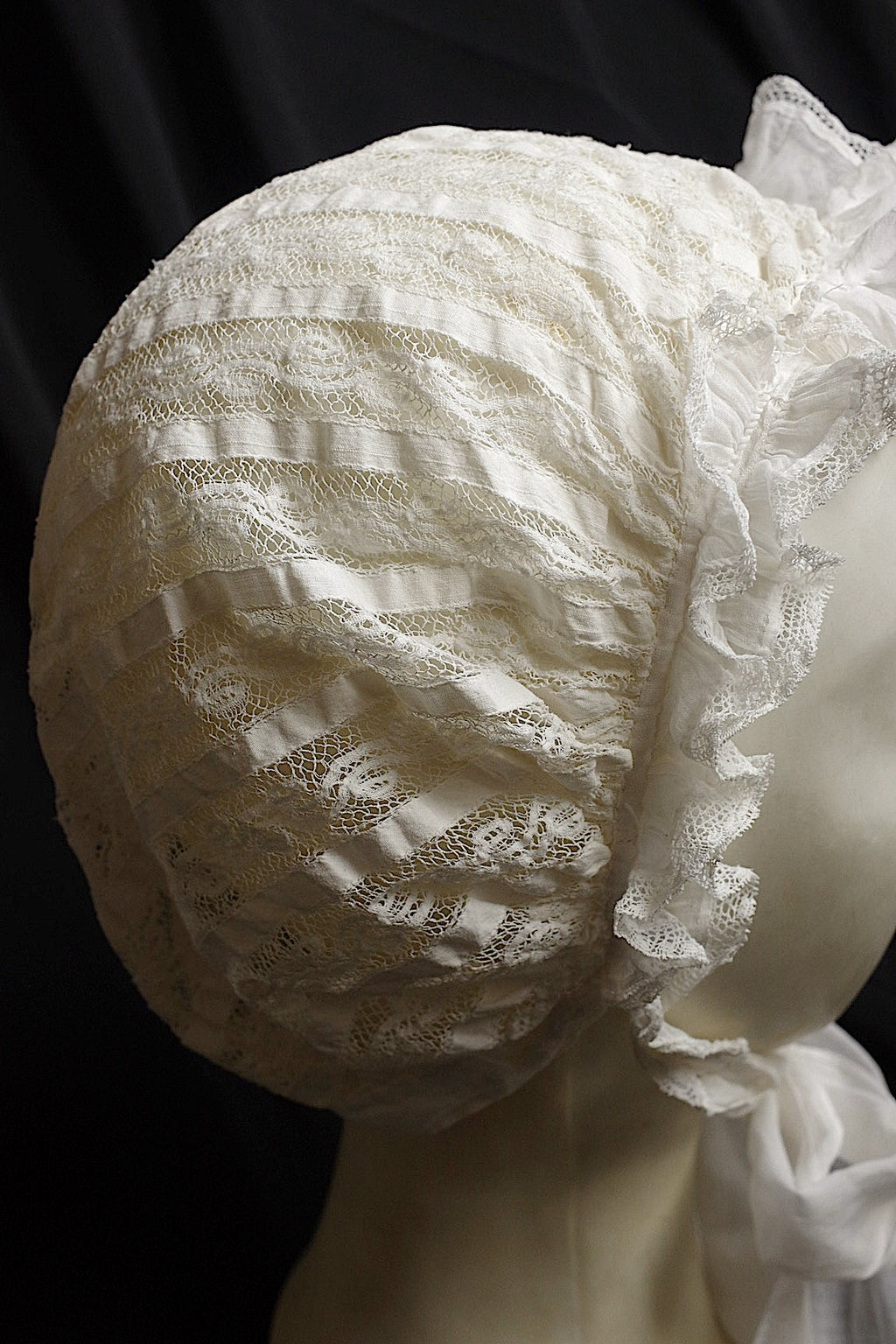 アンティークレース　dentelle ancienne  ボネ .FR a l'epoque