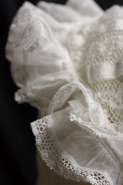 アンティークレース　dentelle ancienne  ボネ .FR a l'epoque