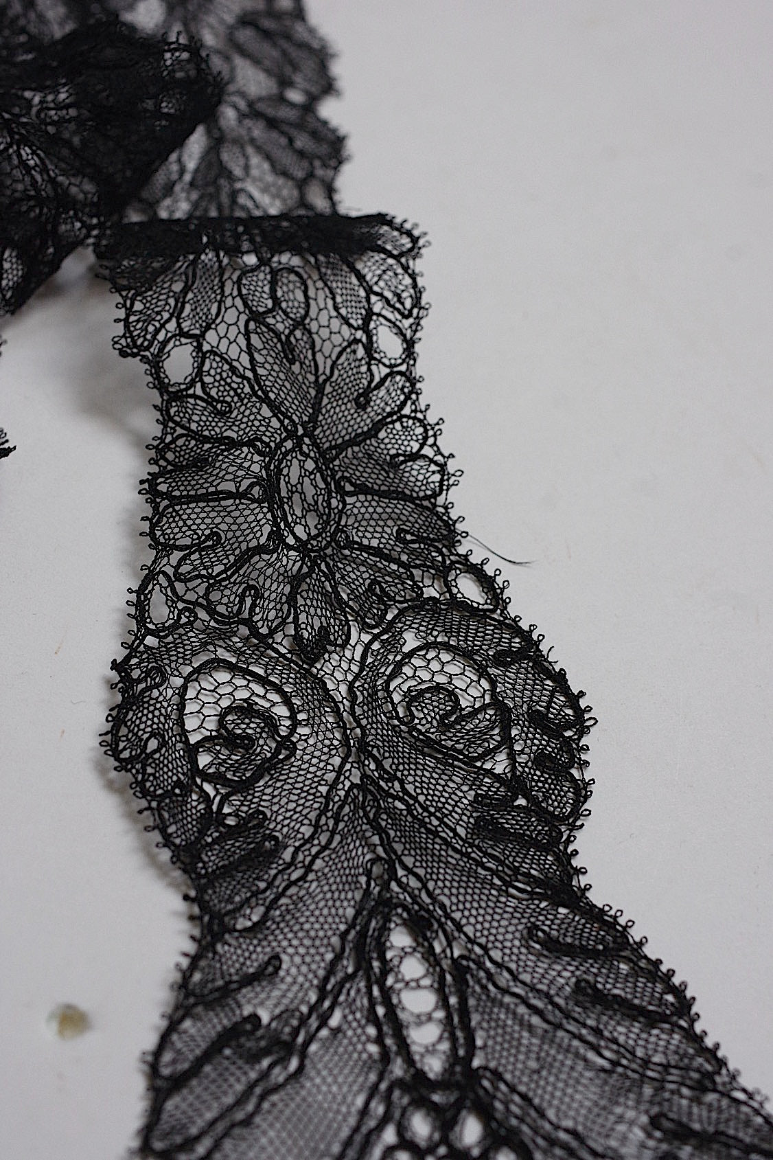 アンティークレース　dentelle  ancienne シャンティイラペット .FR a l'epoque