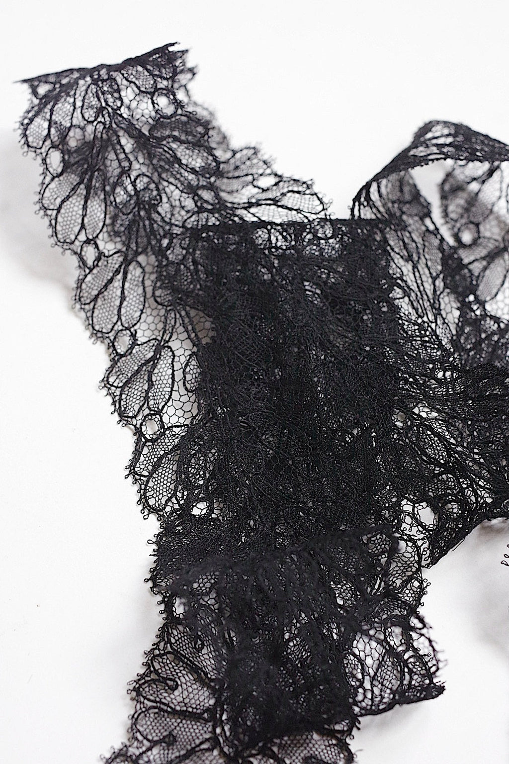 アンティークレース　dentelle  ancienne シャンティイラペット .FR a l'epoque